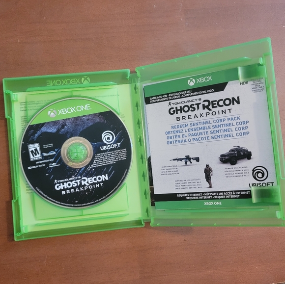 Used XBOX ONE Tom Clancy's Ghost Recon Breakpoint w/ Sentinel Corp Pack - Picture 3 of 6